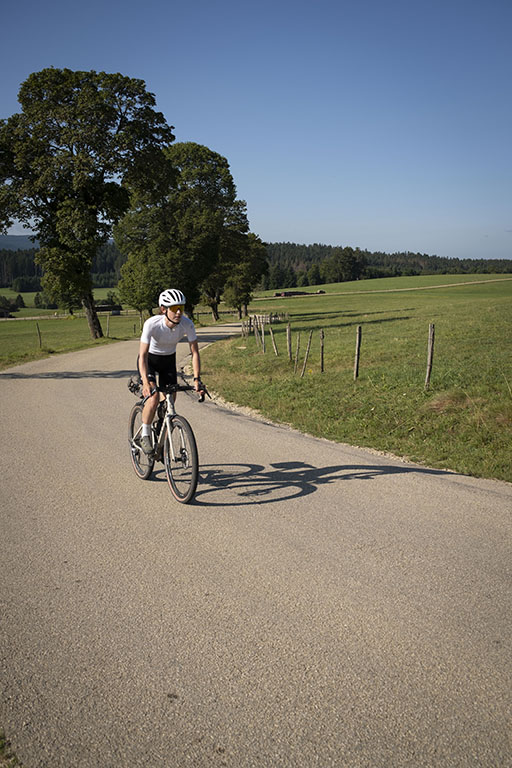 doubs itinéraire gravel large piste vélo direction route fort de saint antoine