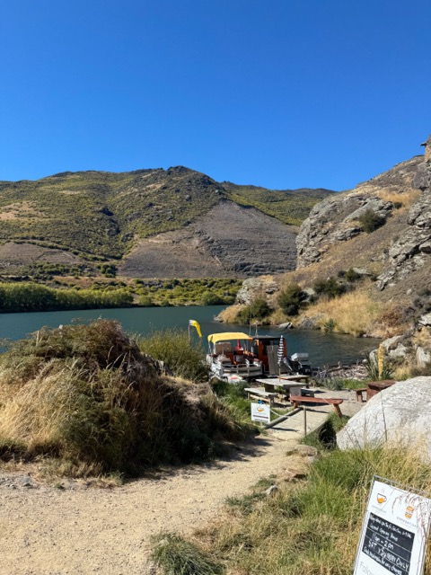 Coffeeafloat Dunstan Lake trail